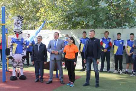 В Астраханском автомобильно-дорожном колледже состоялось торжественное открытие спортивной площадки
